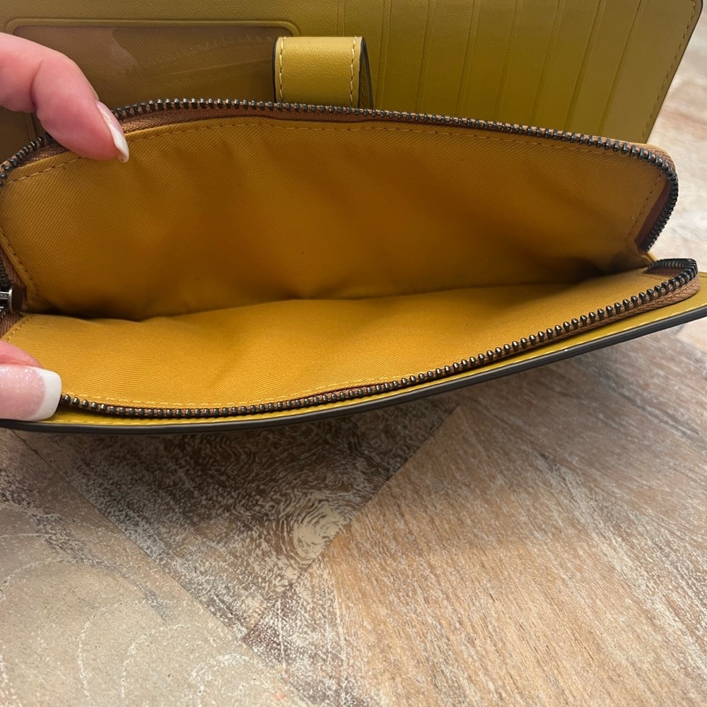 Coach Mustard Yellow Leather Wallet - Picture 7 of 7